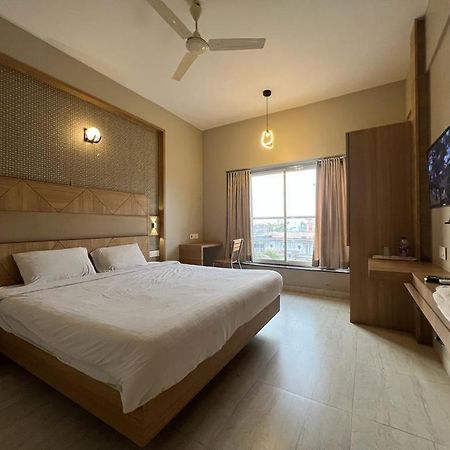 Hotel Shahi Executive Malkapur  المظهر الخارجي الصورة