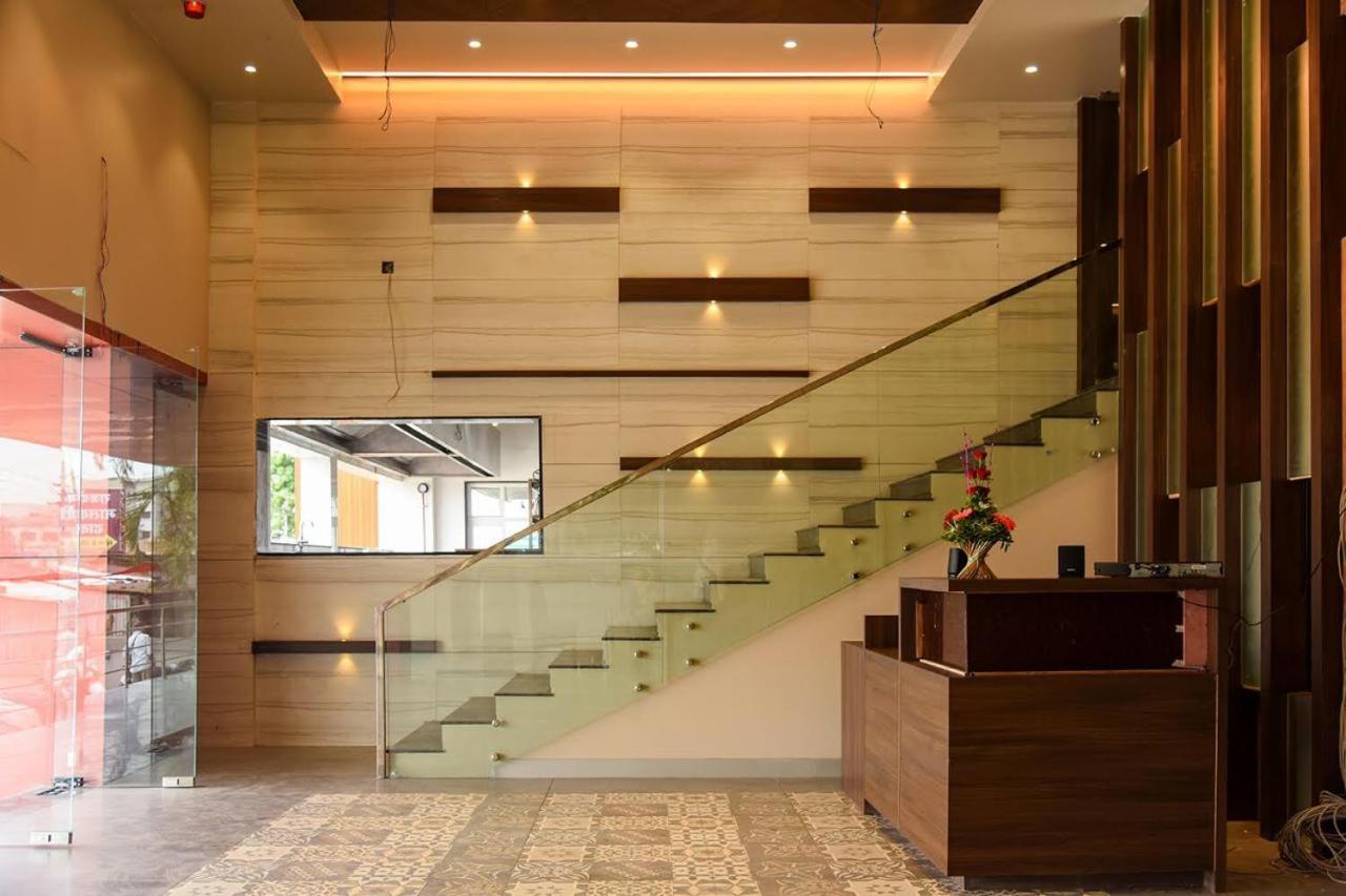 Hotel Shahi Executive Malkapur  المظهر الخارجي الصورة