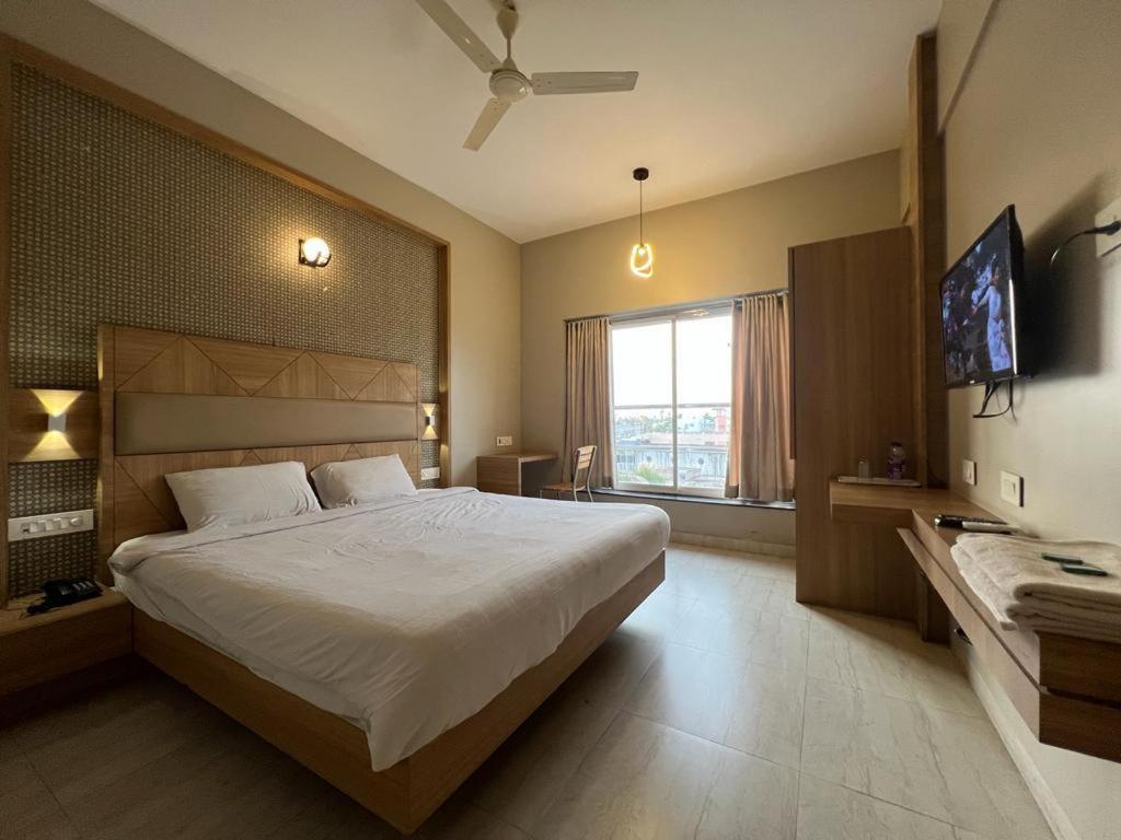 Hotel Shahi Executive Malkapur  المظهر الخارجي الصورة